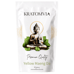 Gelbes Maeng Da Kratom-Pulver im Beutel