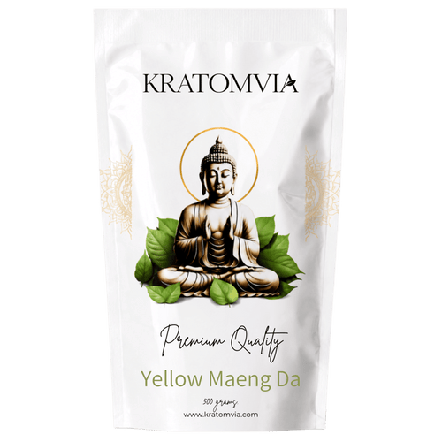 Gelbes Maeng Da Kratom-Pulver im Beutel